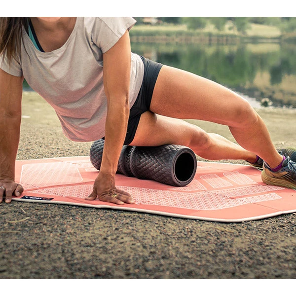 ROLL Recovery R4 Foam Roller 11 ROLL Recovery R4 Foam Roller - Image 9