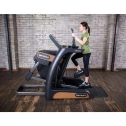 SportsArt V886-16 Verso Cross Trainer 9 SportsArt V886-16 Verso Cross Trainer -Fitness Equipment Sales Shop sportsart v886 16 4